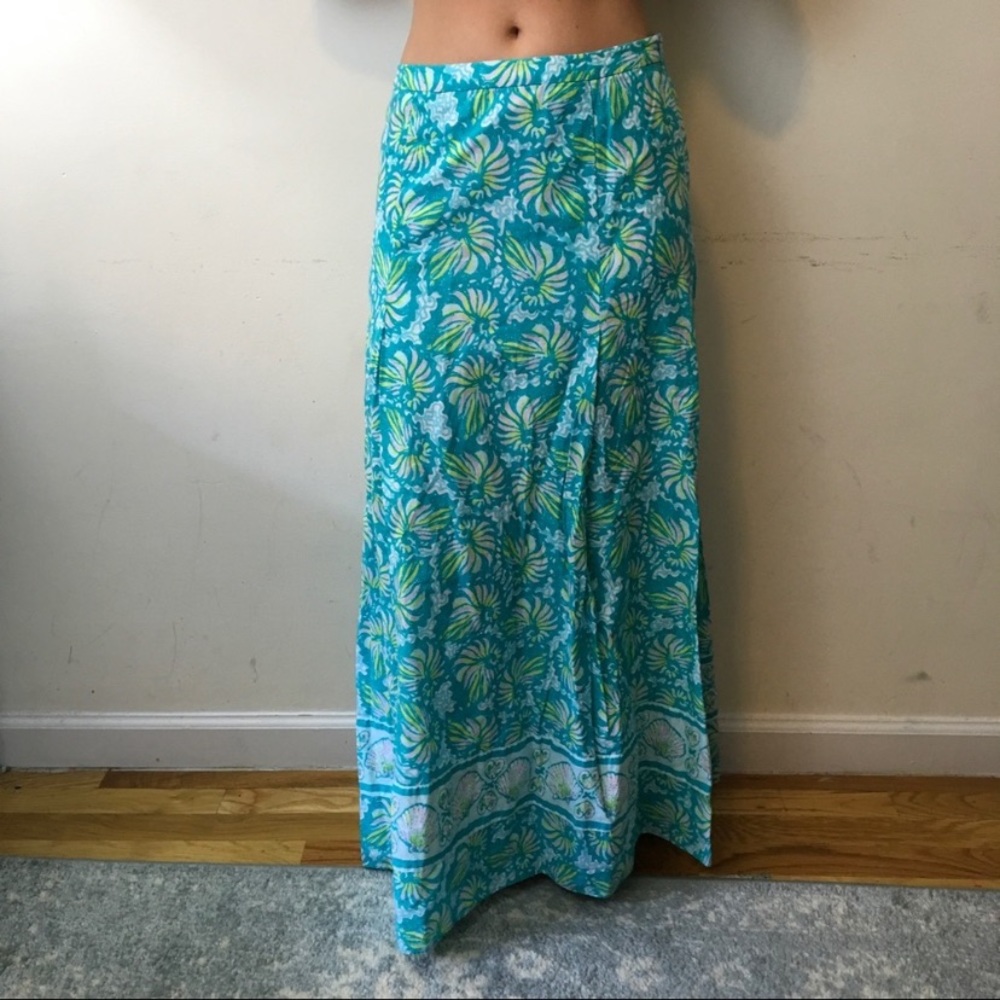 LILLY PULITZER seashell maxi skirt! Size XS